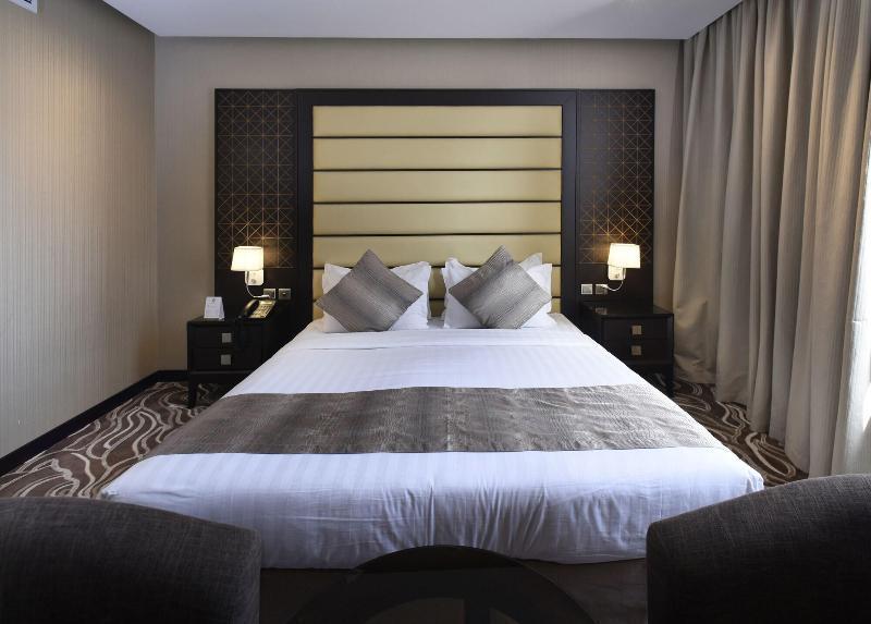 Naviti Warwick Al Khobar Hotel Buitenkant foto