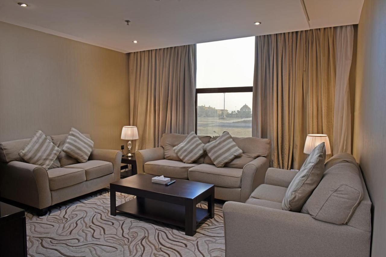 Naviti Warwick Al Khobar Hotel Buitenkant foto